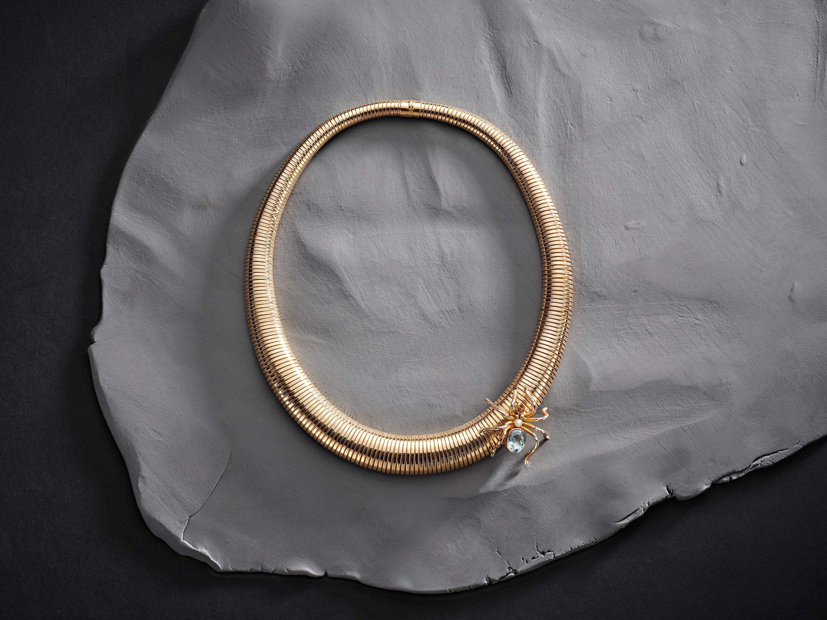 Unique 1960s 18ct gold Tubogas collar set with a Victorian 9ct gold and aquamarine spider